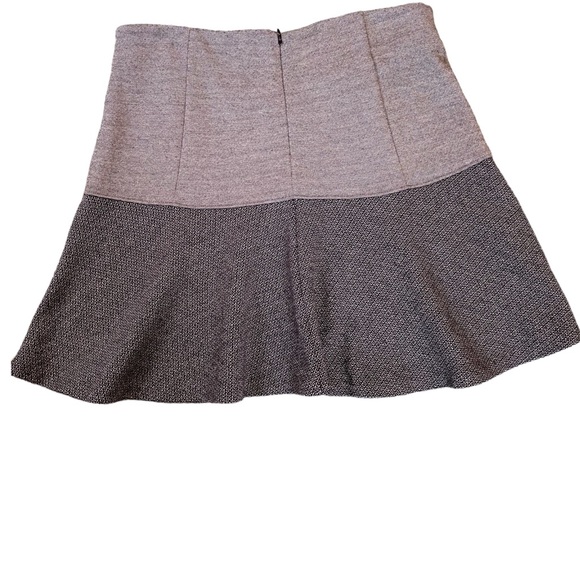 Theory knit drop waist flare skirt, size 4 - Picture 2 of 6